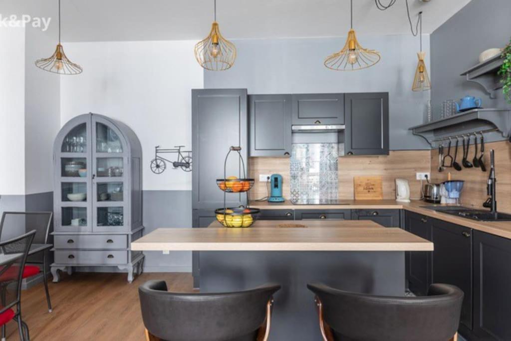 Cauquilha Spacieux Appartement Bourgeois En Centre Ville بزييه المظهر الخارجي الصورة